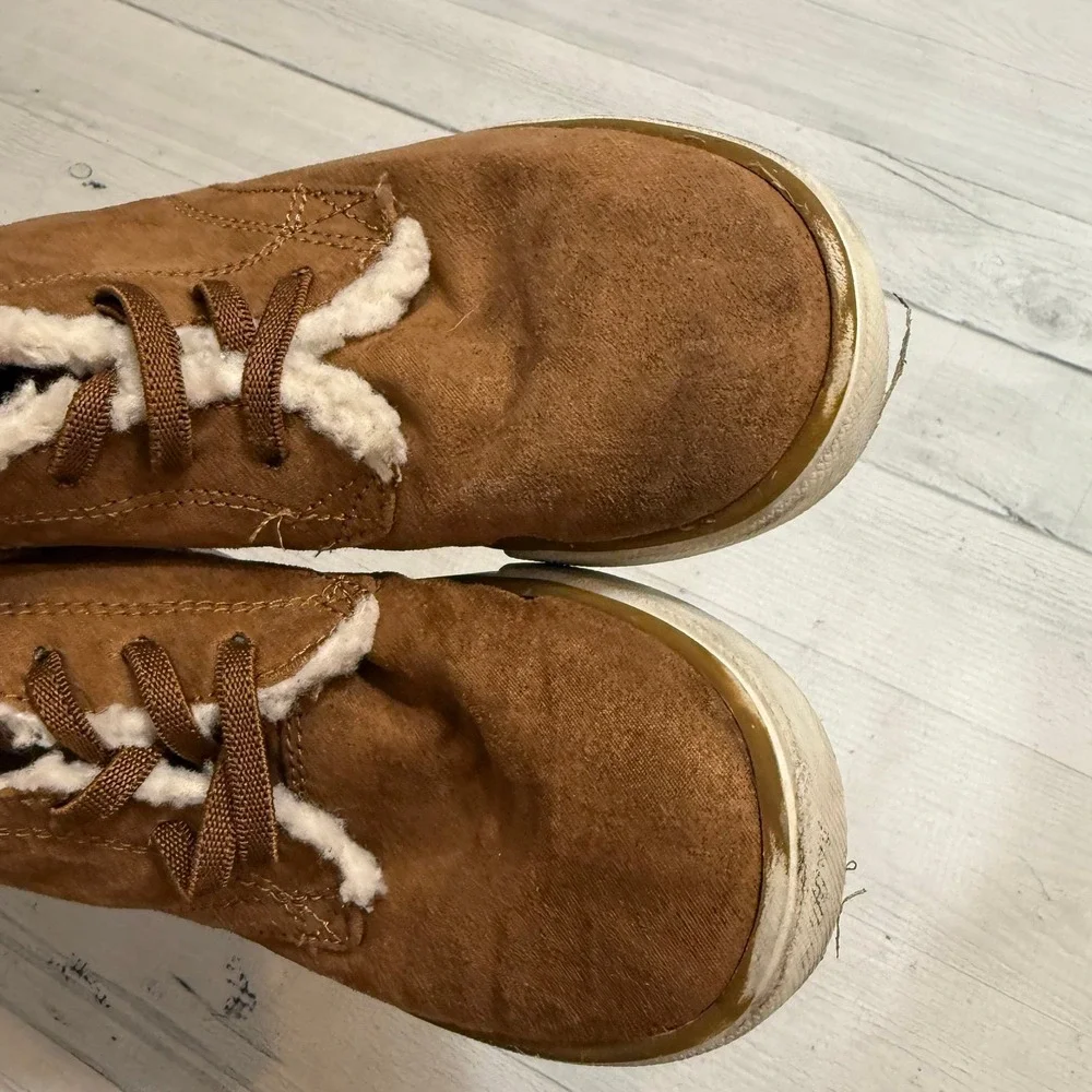 Sherpa lined‎ brown boots little kids size 12
